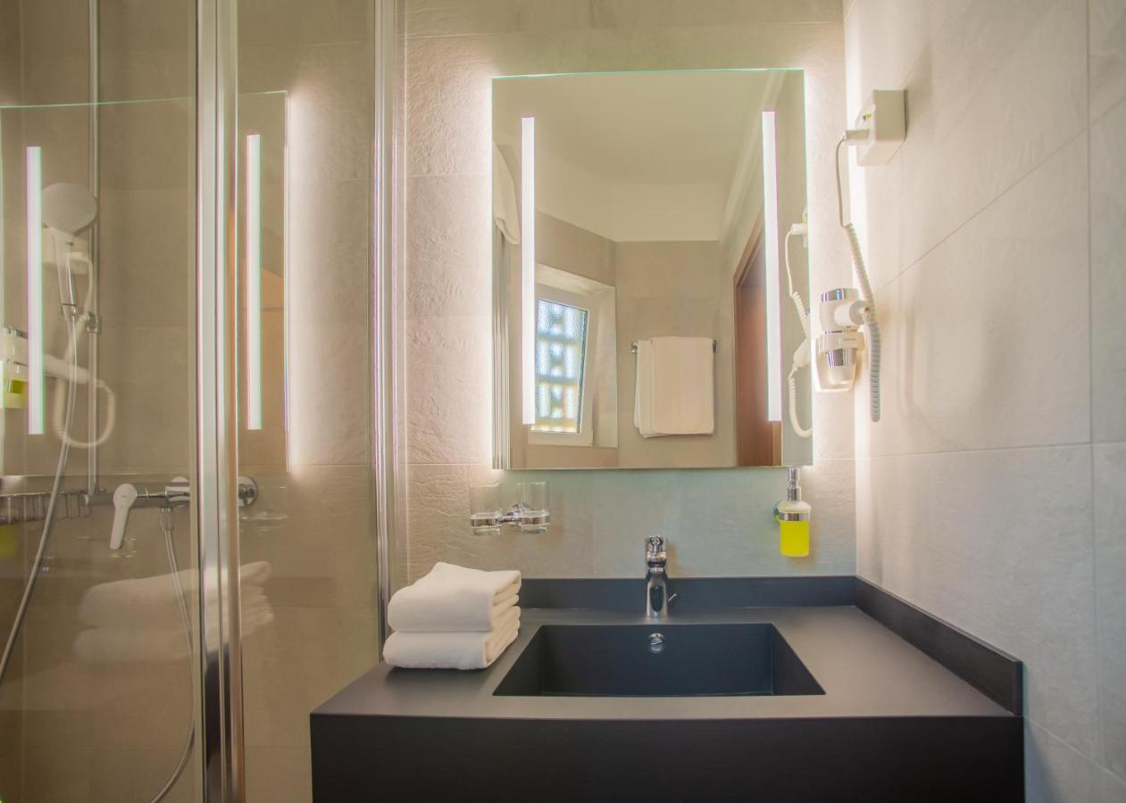 Hotel Unione Bellinzona Exteriör bild