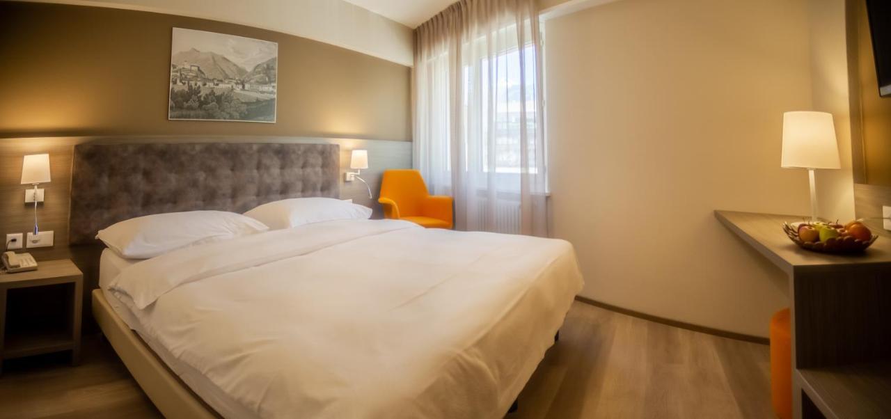 Hotel Unione Bellinzona Exteriör bild